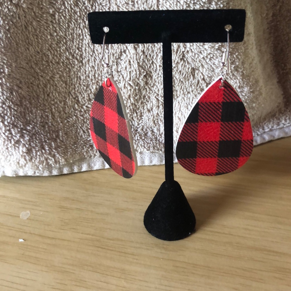 Red & Black Plaid Teardrop Earrings - Picture 2 of 5